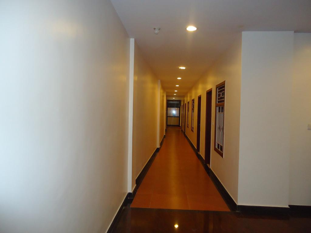 Pleasant Inn Puducherry Buitenkant foto