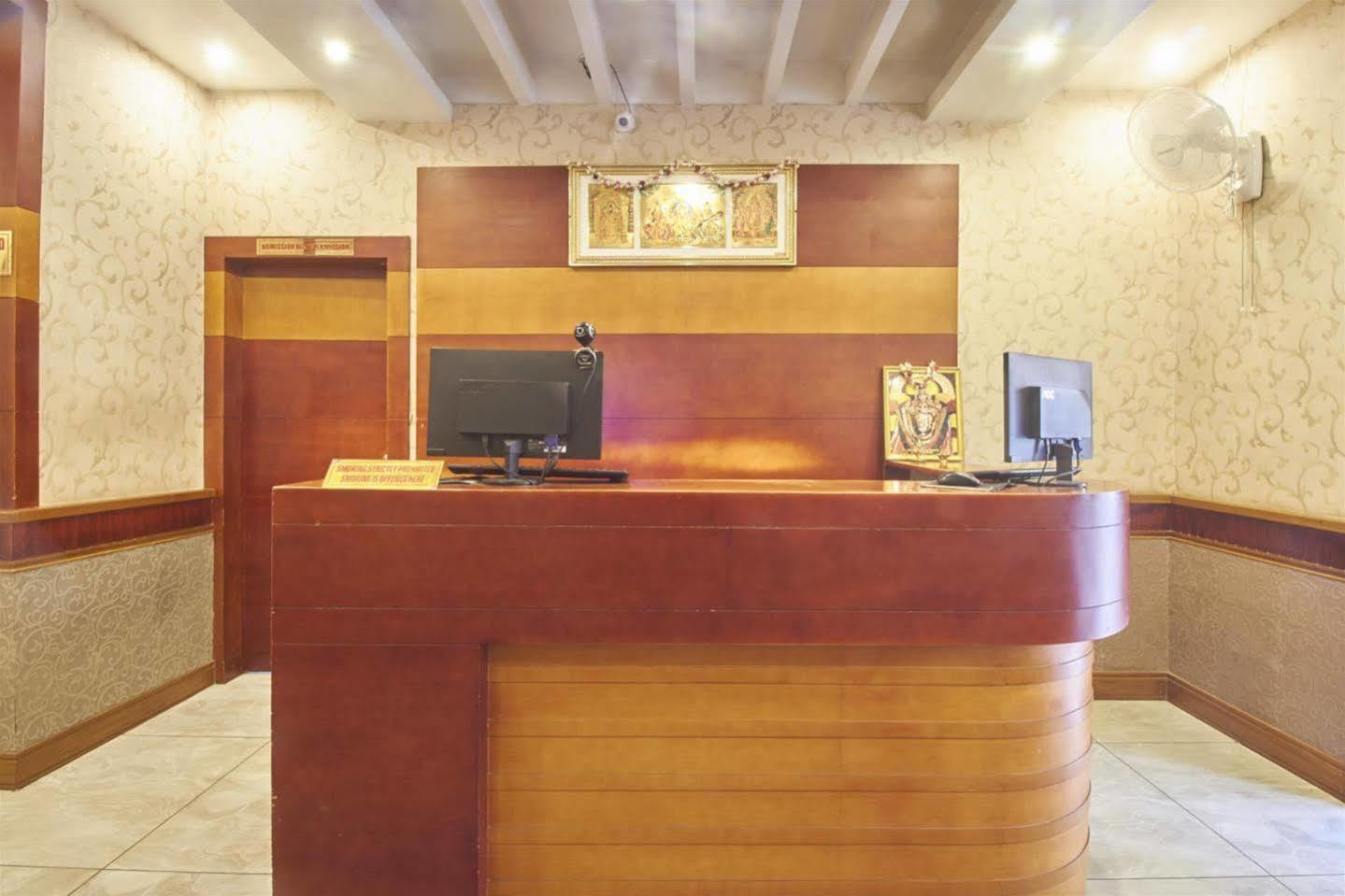 Pleasant Inn Puducherry Buitenkant foto